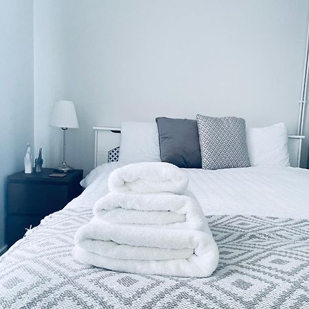 Small Doble, Shared House Filton Rum bild